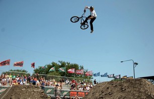 Dew Tour Chicago BMX Open Dirt Prelims Gallery Photo 0018