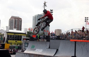 Dew Tour Chicago BMX Open Park Prelims Gallery Photo 0011