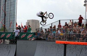 Dew Tour Chicago BMX Open Park Prelims Gallery Photo 0013