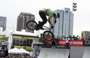 Dew Tour Chicago BMX Open Park Finals Gallery Photo 0002