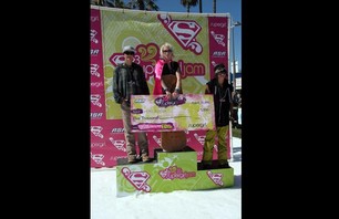 Supergirl Venice - Snowboard Rail Jam Photo 0022