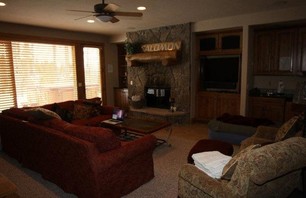 Salomon\'s Pimp House in Breck for Dew Tour Photo 0005