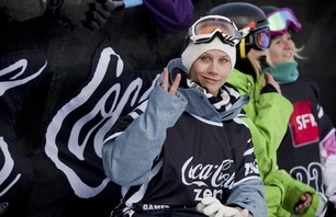 Winter X Games Europe - Women\'s SNB Pipe Finals Photo 0003