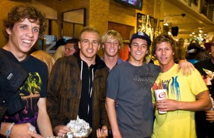 Hurley ASP Party for Brett Simpson Photo 0016