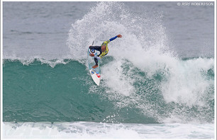 Injured Kelly Slater Wins 2010 Rip Curl Pro Bells Beach