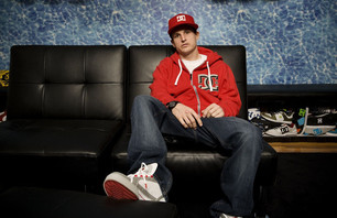 ROB DYRDEK BEGINS THIRD SEASON OF