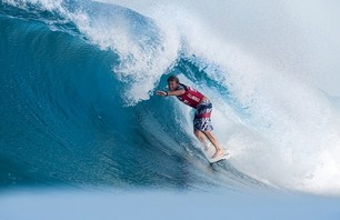 Taj Burrow Claims 2009 Billabong Pipe Masters