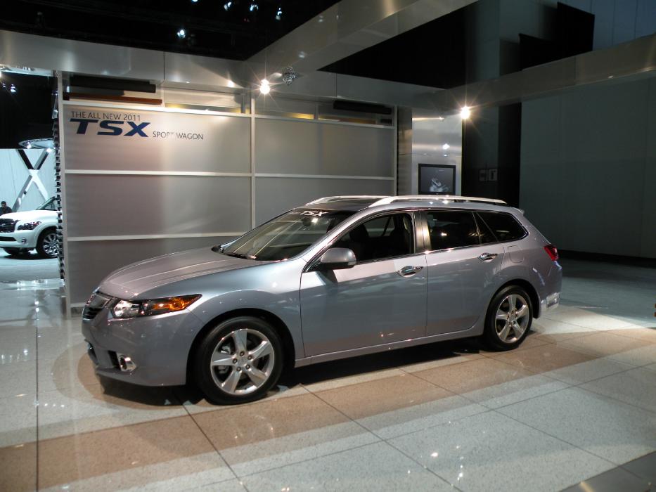 2010 LA Auto Show - BNQT Style