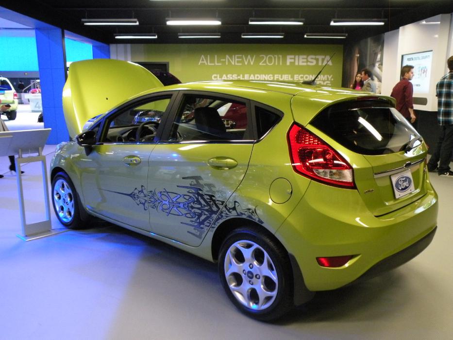 2010 LA Auto Show - BNQT Style