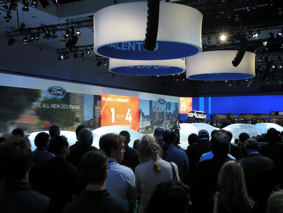 2010 LA Auto Show - BNQT Style