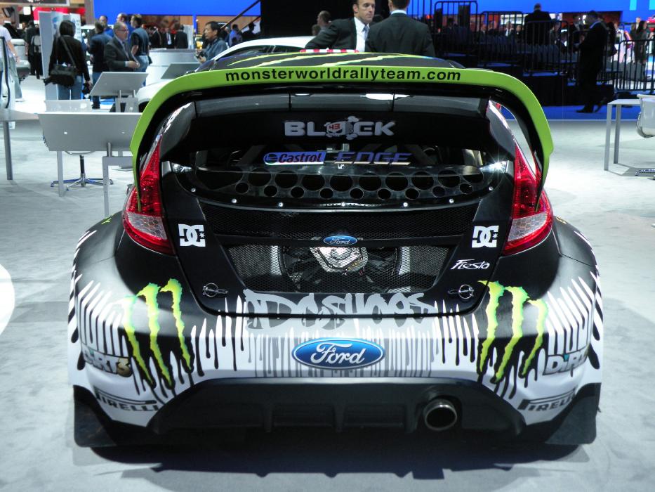 2010 LA Auto Show - BNQT Style