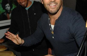 Piven Playing