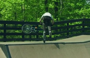 HARRY MAIN MONSTER BMX VIDEO