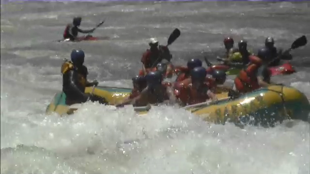 Paddling the Zambize Locals