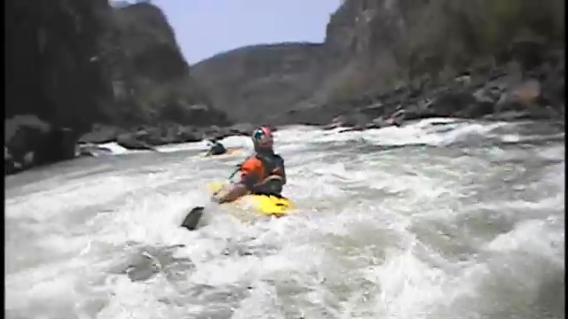 Paddling the Zambize Rapids 6-7