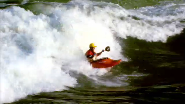 Paddling the Zambize Surfing