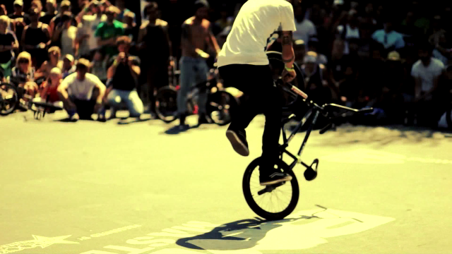 BMX FLATLAND TRICKS - MATTHIAS DANDOIS - BEST FLATLAND RIDER EVER ! ?