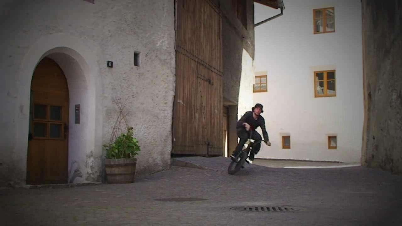 DOMINIK WROBEL IN ITALY
