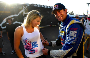 Pastrana Signs Up