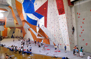 Stone Summit: Largest U.S. Climbing Gym (+VID)