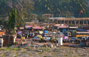 Hampi: Southern India\'s Bouldering Mecca