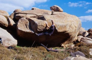 Bouldering in Tinos, Greece