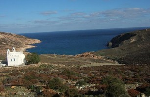 Bouldering in Tinos, Greece