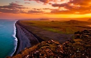 Watch Epic Timelapse of Icelandic Midnight Sun