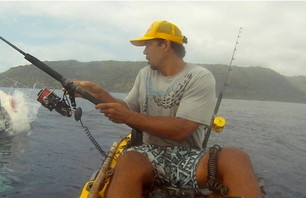 Must Watch - Huge Shark Swallows Kayak Fisherman\'s Catch