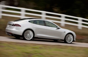 Introducing the Tesla Motors Model S Photo 0001
