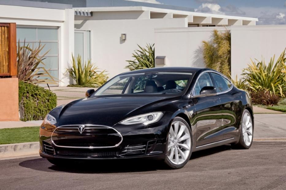 Introducing the Tesla Motors Model S
