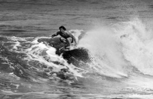 Thomas Surfboards x Deus Photo 0004
