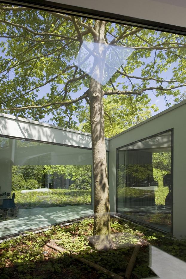 Villa 4.0 by Dick van Gameren Architects