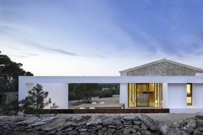 A Rustic Contemporary Vacation Get Away