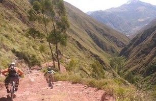 Mountain Biking Peru\'s Olleros Trail